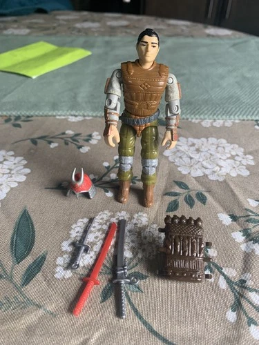 Budo V1 1988 G.I. Joe Complete Hasbro Vintage Action Figure Weapons Accessories