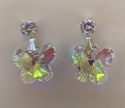 PAAR OHRRINGE ANHÄNGER SCHMETTERLING AUS KRISTALL - MULTI - NEU - BOWA034