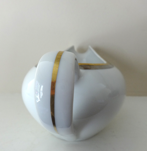 WENTWORTH FINE CHINA ' CAMELOT ' 8564 GRAVY BOAT HANDLE GOLD SILVER STRIPE JAPAN - Picture 3 of 11