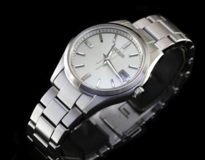The CITIZEN AQ4000-51A 中古 THE CITIZEN AQ4000-51A Eco Drive Active 3-needle Day Date