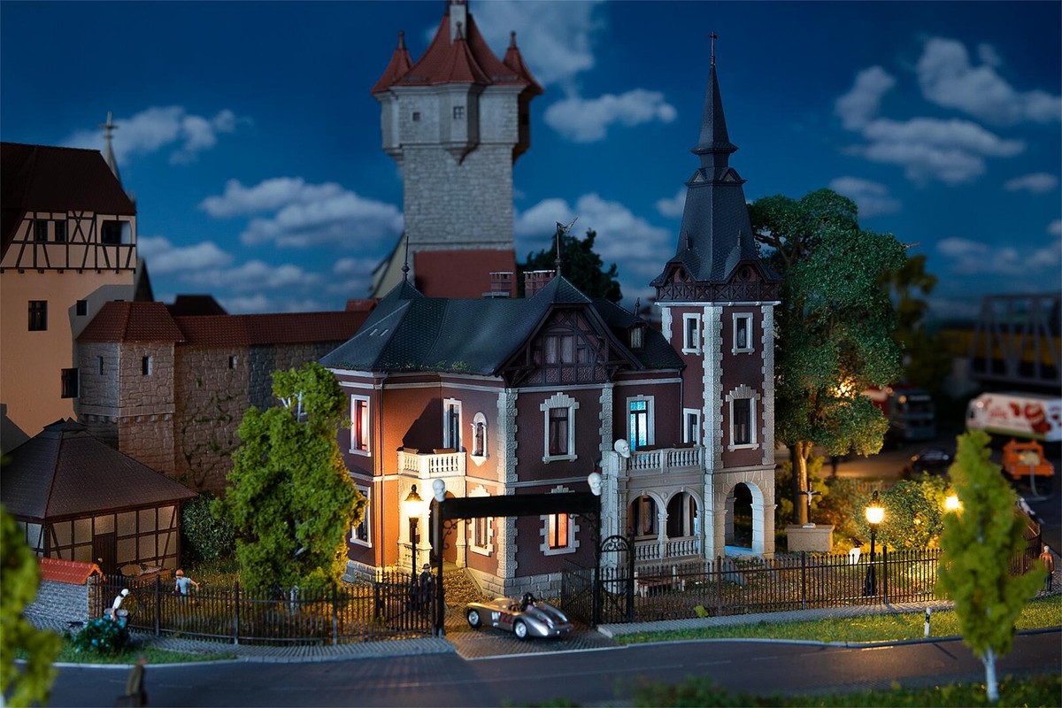 旧市庁舎リンダウ(Faller HP 130802) Faller 130816: Bebenhausen Monastery – Ajckids