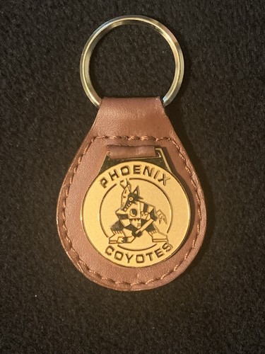 Phoenix Coyotes NHL Gold Toned Metal Logo & Leather Keyring Keychain