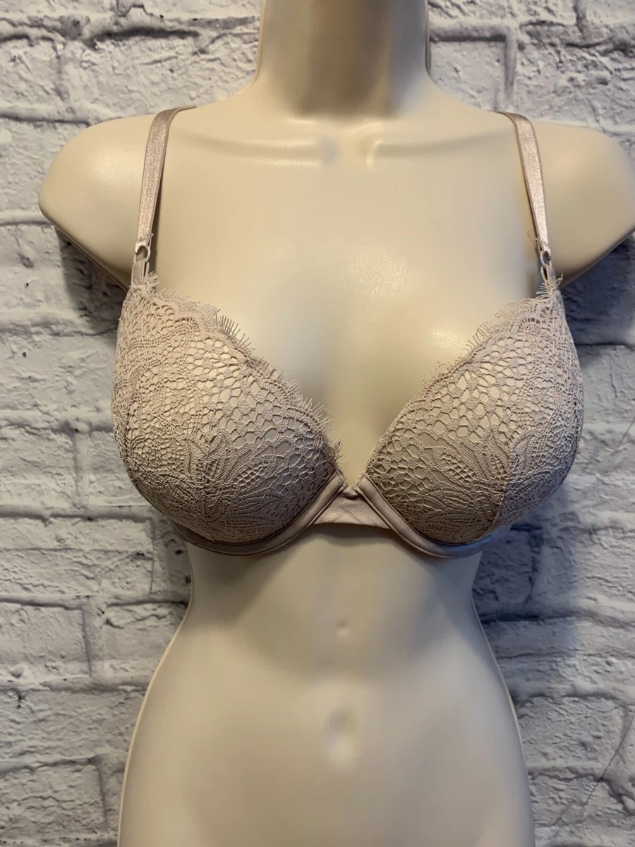 Victoria's Secret push-up bra size 34D. B0358