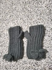 Womens Gray Knit Fingerless Gloves, Bow Detail