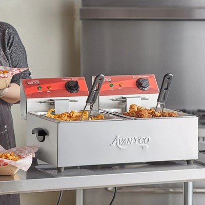 Avantco F102 20 lb Dual Tank Electric Countertop Fryer 120V 3500W ETL Commercial