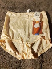 J C Penney Adonna Nylon Lycra Soft Skins Light Control Beige Brief Panties Sz 9
