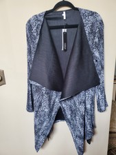 Lindi Reversable Jacket
