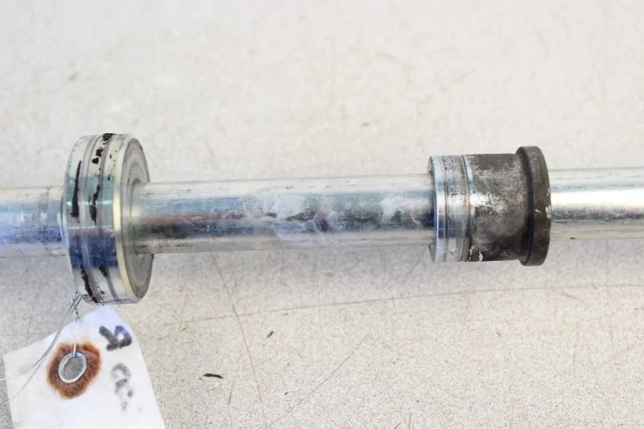 Yamaha FZ6-R 2009 FZ6R FZ6 eje trasero Foto 3 de 4