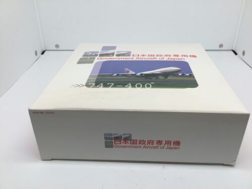 Dragon Wings 747-400 Government Aircraft of Japan 55525 1:400 New in Box w/Stand - Picture 3 of 7