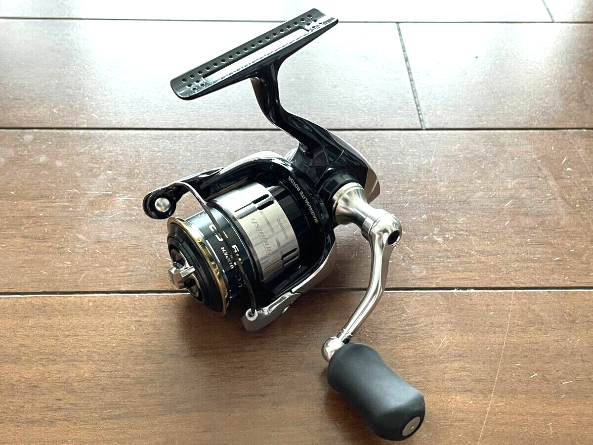 Shimano 12 Vanquish C2000HGS Spinning Reel | eBay Shimano 12 Vanquish C2000HGS Spinning Reel | eBay