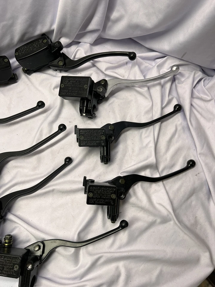 Lote de cilindros maestros de freno delantero HONDA Yamaha Suzuki varios para Recon 250 y más Foto 2 de 4