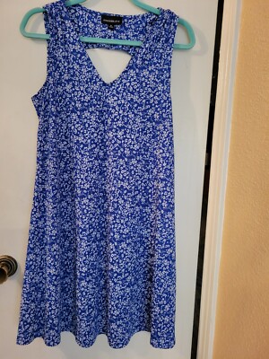 Fortune+ Ivy Size M Dress Womens Blue/White Floral SUNDRESS PRETTY SLEEVELESS