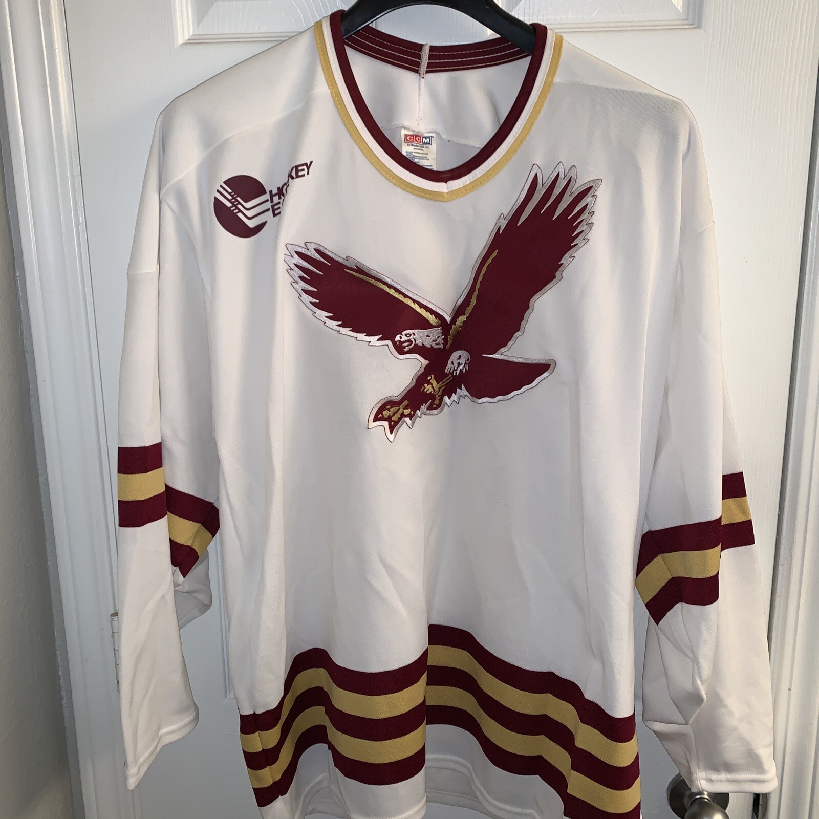 Vintage CCM BOSTON COLLEGE EAGLES Hockey East MENS L/XL Hockey Jersey BEANPOT eBay