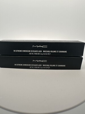 MAC in extreme dimension 3d black lash mascara