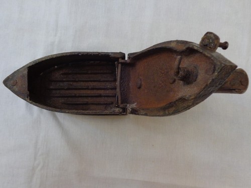 Antique Charcoal Sad Flat Iron Box Coal Fired Top Lid Wood Handle Vtg House Tool - Picture 4 of 12
