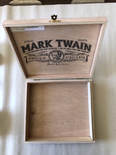Mark Twain Cigars No.1 Beautiful Wooden & Hinged Cigar Box (Empty) - Picture 4 of 7