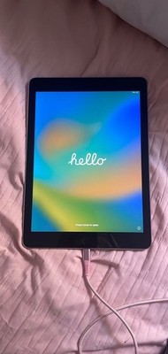 iPad 5th Generation - Very Good Condition