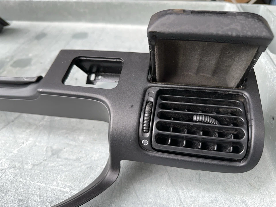 Черный оригинальный ободок радиоприемника для приборной панели датчика Honda Accord 1990-1993 годов выпуска - Изображение 3 из 4