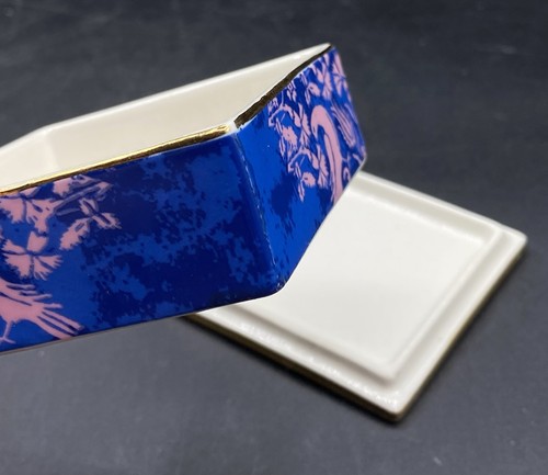 Anthropologie Venice Monogram Gold T Trinket Box Lidded Pink Bird Blue Ceramic - Picture 11 of 11