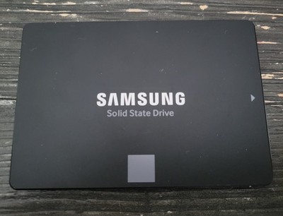 Samsung 860 EVO V-NAND SSD PN MZ7H1T0HMLU Model MZ-76E1T0 Solid State Drive