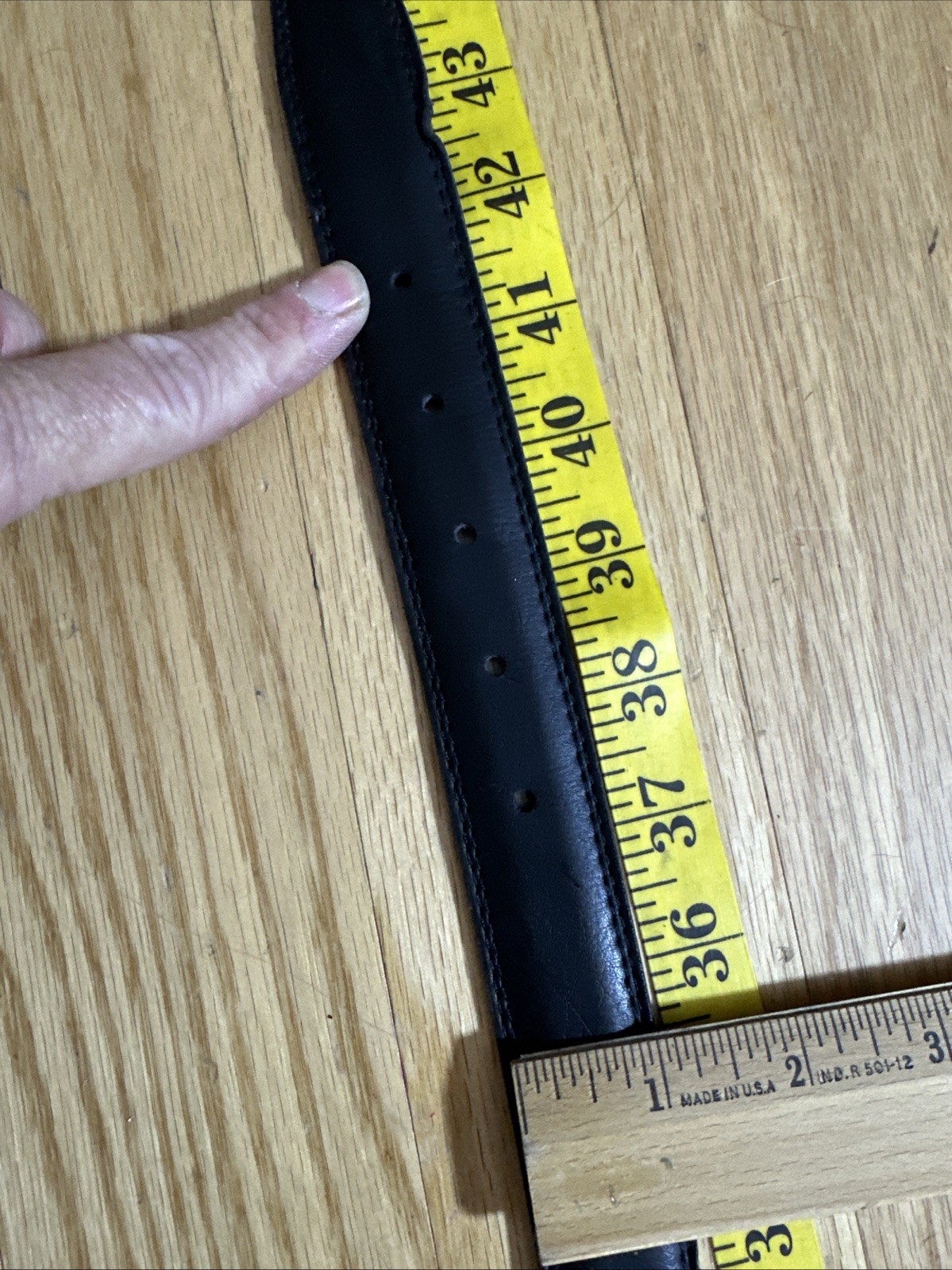 Cintura superiore YSL Yves Saint Laurent in pelle nera taglia 40 fibbia in ottone massiccio