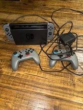 Nintendo Switch HAC-001 Handheld Console - 32GB - Gray Joy-Con Controllers