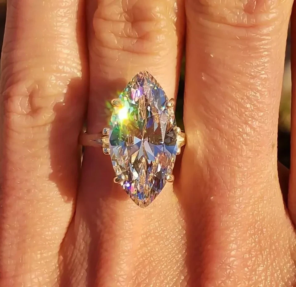 9.0 Cts Certified Lab Grown CVD F VS1 Diamond Ring in .925 Sterling Silver - Image 2 of 4