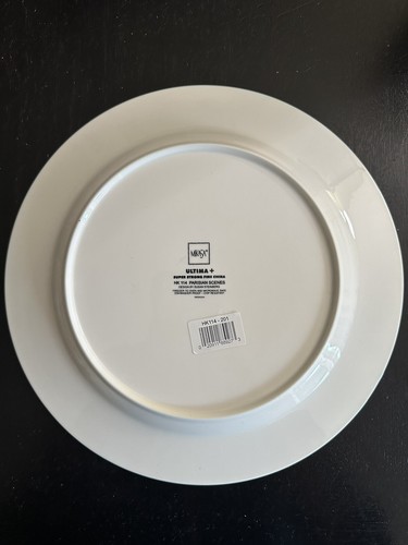 Mikasa PARISIAN SCENES Dinner Plates by Susan Steinberg + dessert plate - Picture 4 of 6