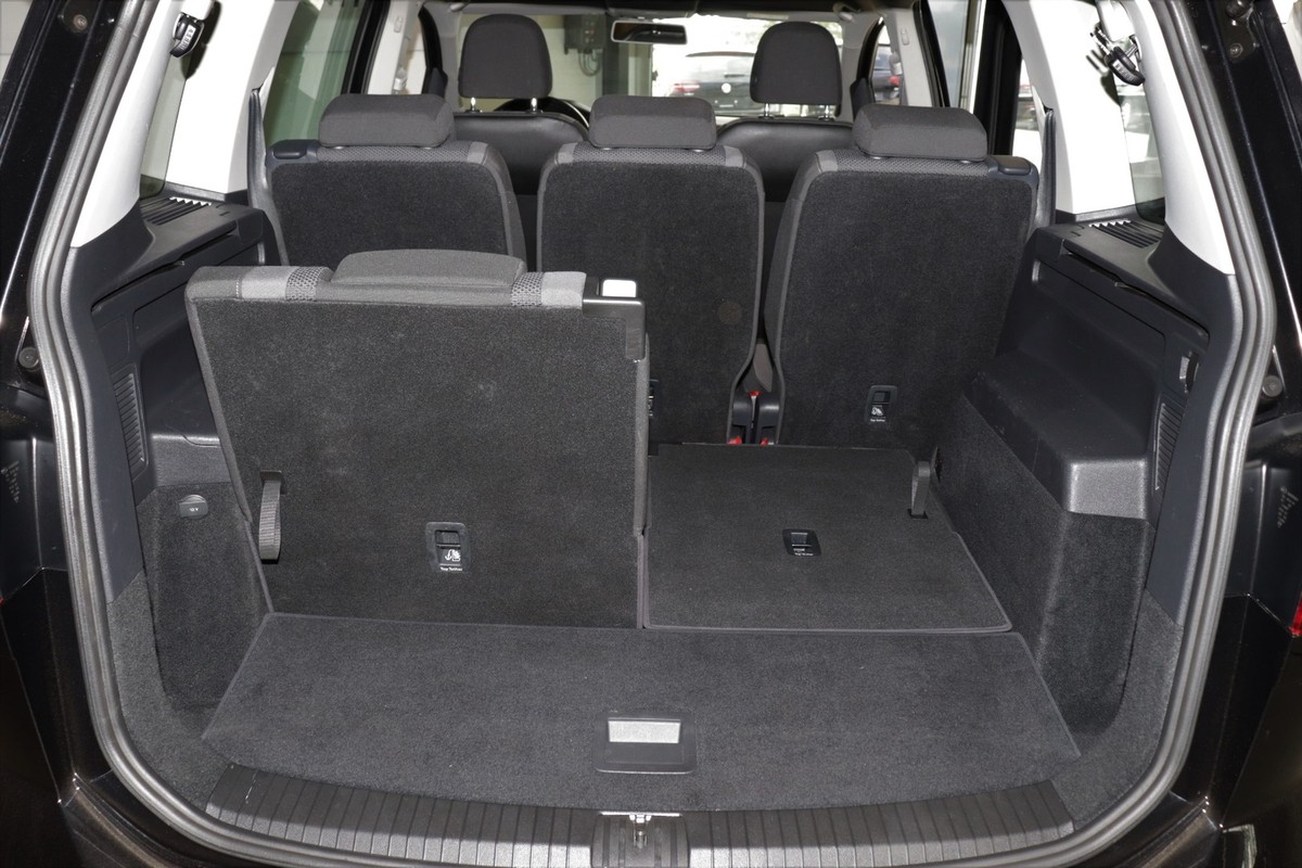 VW Touran 1,2 TSi 110 Trendline 7prs