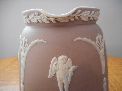 Wedgwood Lilac jasper dipped #30 5" jug unusual shape MGC ca. 1874 - Picture 2 of 10
