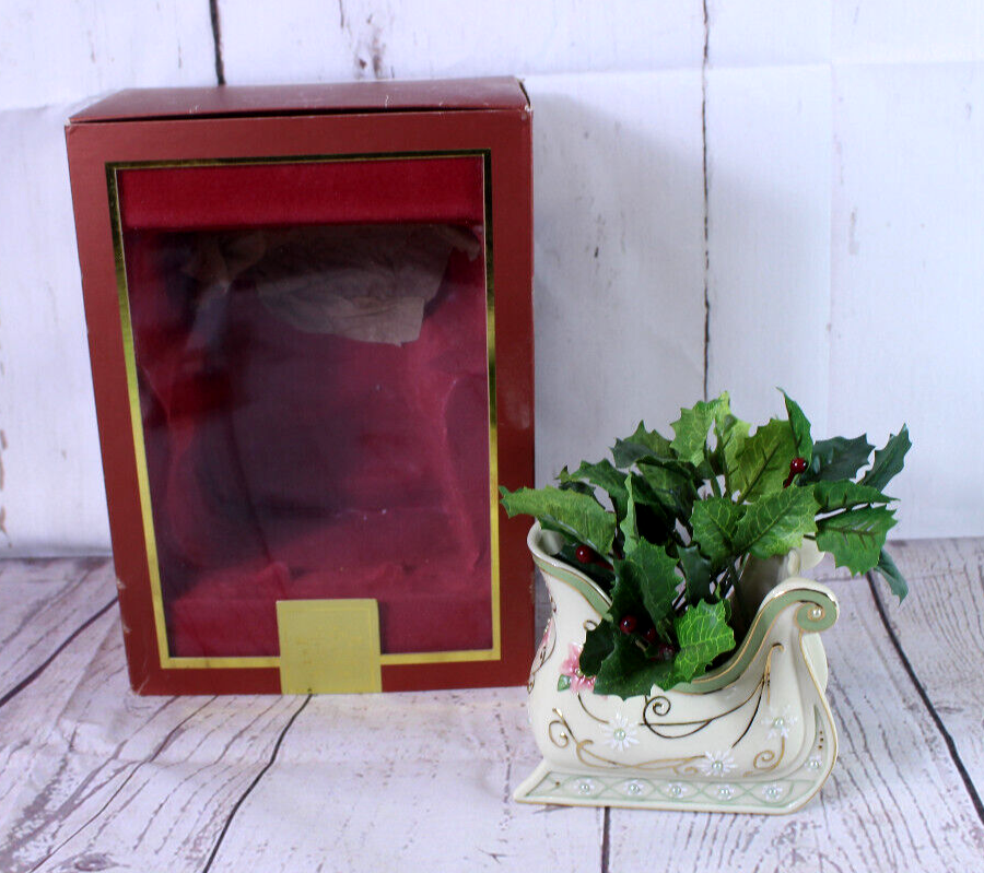 Lenox for the Holidays Christmas Holiday Petals and Pearls Sleigh Vase Plant