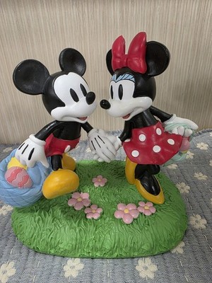 Mickey & Minnie Mouse Easter Figurine - Disney - Easter - Easter Eggs ...