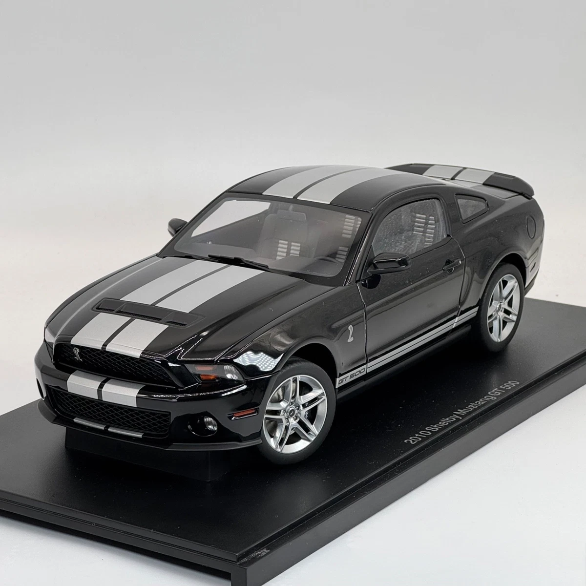 Ford Shelby Mustang GT500 Ford 1:18 Scale Contemporary Manufacture