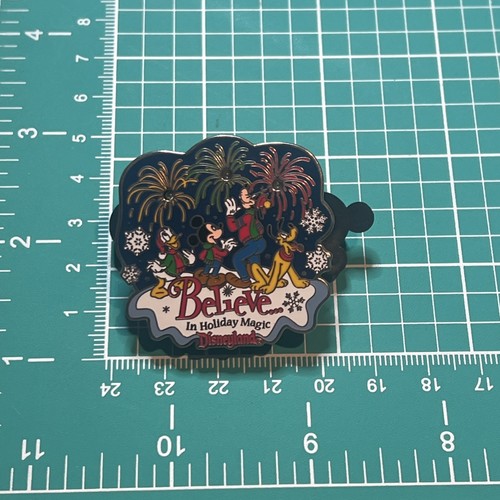 "Believe…In Holiday Magic" Disneyland Limited Edition Pin Mickey Pluto Disney - Bild 3 von 18