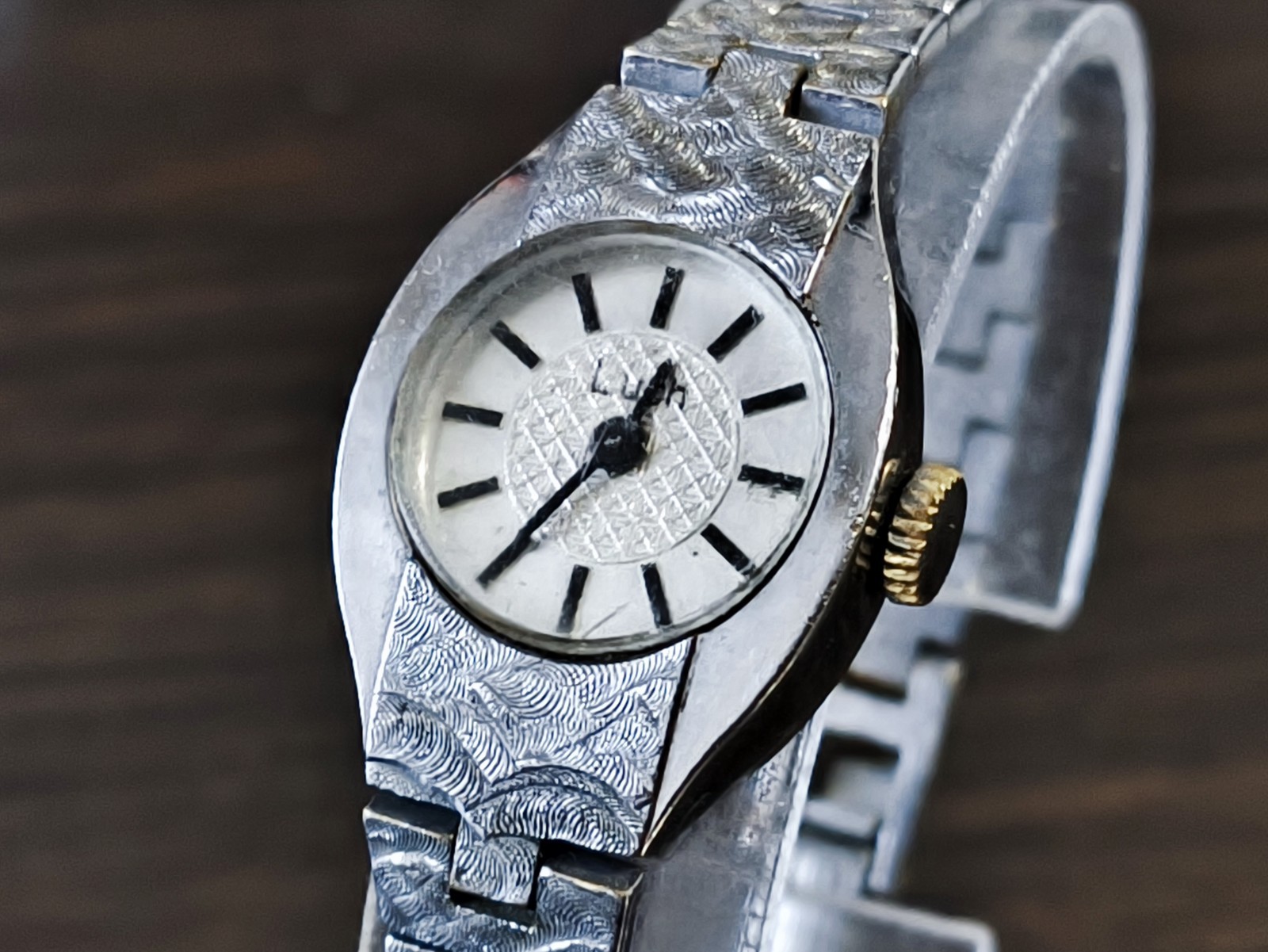 Lady  Serviced! bracelet Beauty Vintage Soviet Mechanical Women's LUCH Watch - vintagewatches.pk