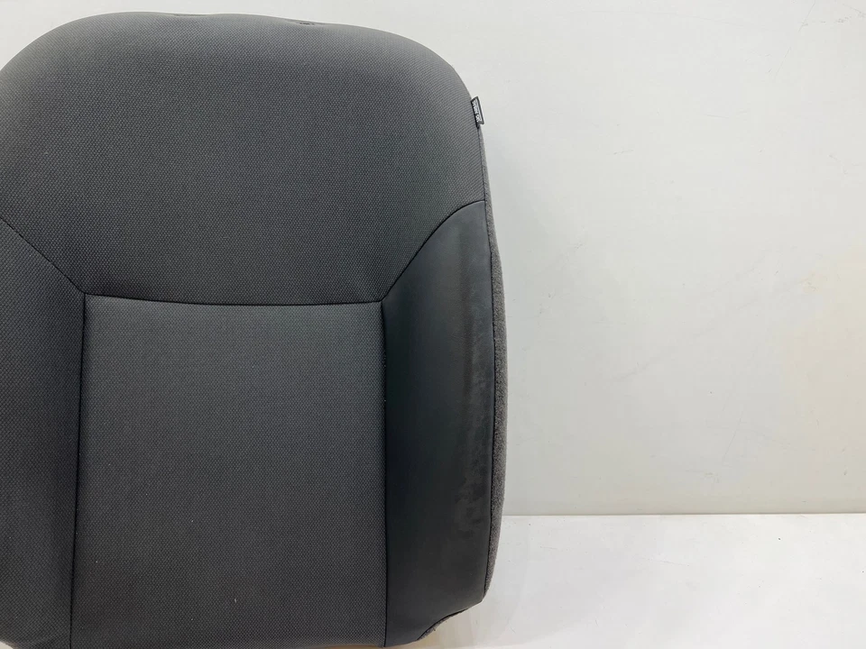 Cubierta de cojín superior asiento delantero izquierdo Nissan NV200 2013-2019 OEM GRIS_W Foto 2 de 4