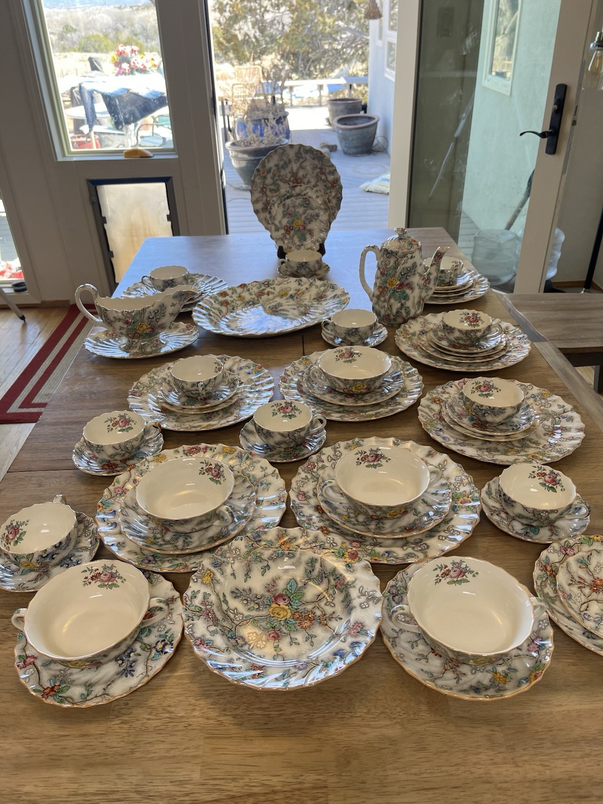 596271 England Dinnerware