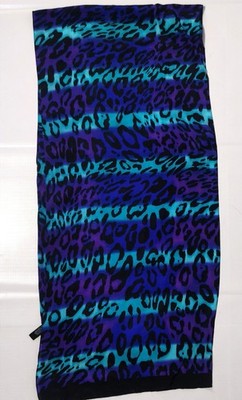 Cynthia Rowley Seidentuch. Gebraucht in gutem Zustand. 100% Seide. 152cm*38m