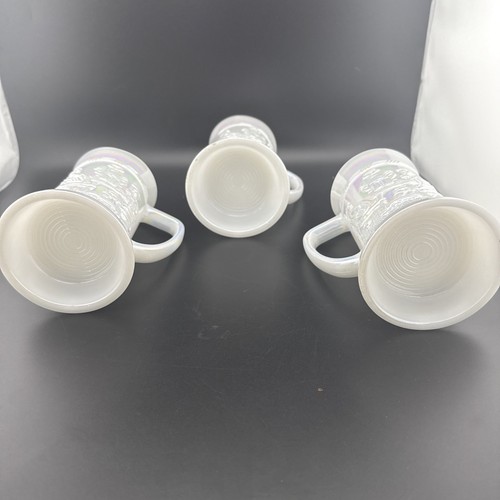 3 Bundesglas Moonglow weiß irisierend Milchglas Wirtshaus Szene Bierstein - Bild 8 von 10