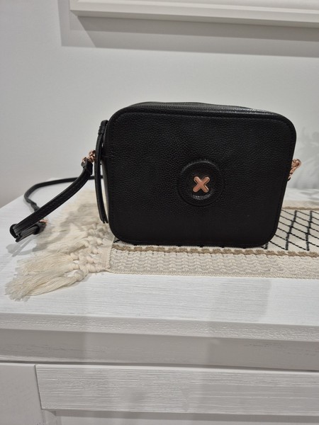 Mimco Crossbody Bag in Excellent Condition- Rose Gold Hardware 
