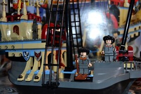 2005 LEGO Harry Potter 4768 The Durmstrang Ship Complete w/ Manual & Box