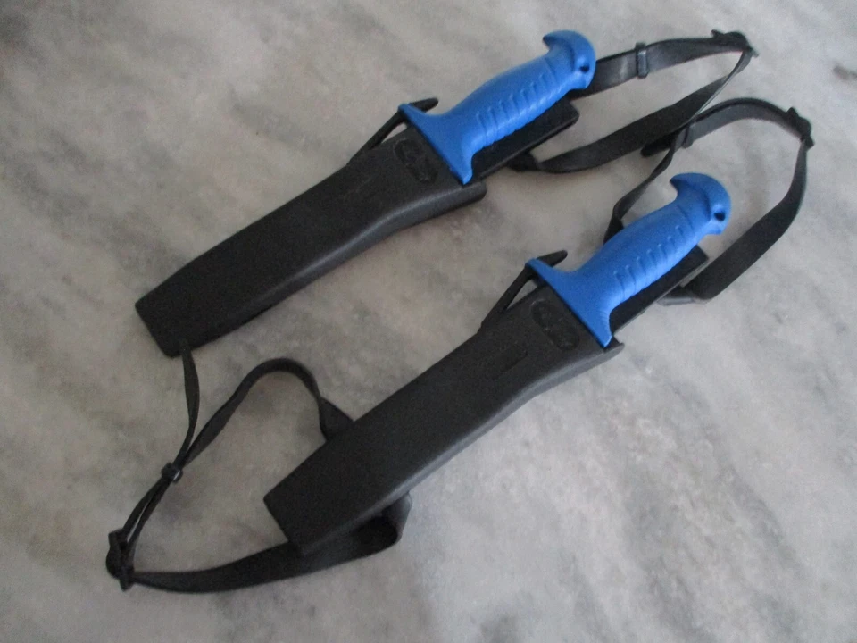 CUCHILLO DE BUCEO LIGERO VINTAGE UNITED ROSTFREE UC773-B ITALIA con FUNDA (2) SCUBA Foto 2 de 4