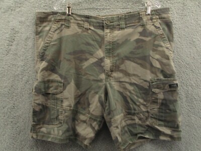 Wrangler Cargo Shorts Camo Green Cotton Men's Size 44