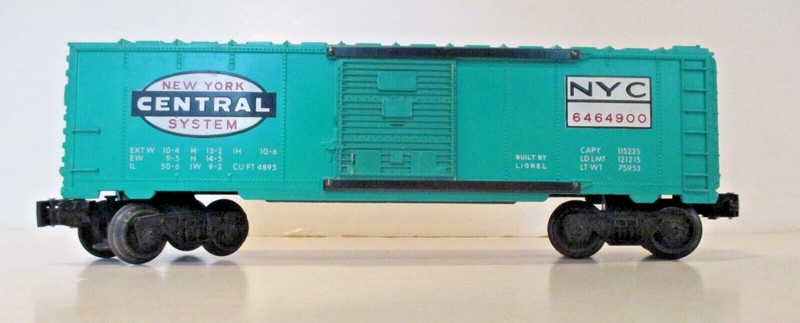 Lionel Lines 6464-900 NYC Postwar Era Boxcar w/Original Picture Box Type IV Body