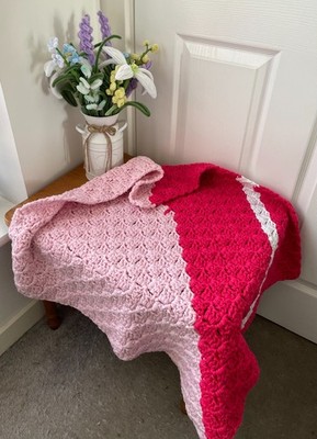 Handgemachte Häkelbabydecke Pink Babydecke Chunky Crochet-Decke Kinderwagenschoß