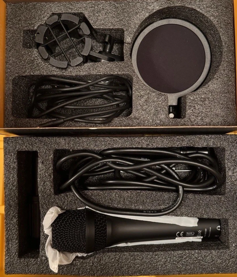 MAONO AU-HD300T Cardiod Dynamic Microphone USB/XLR Black - Image 2 of 2