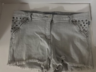 Rock & Republic Jean Shorts Women s Size 10 Pixie Mid Rise Frayed Gray Denim 