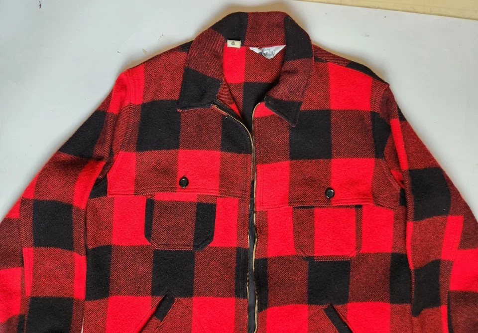 vtg Woolrich Plaid Wool Chore Jacket Men’s Red and Black Size XL - Image 3 of 4