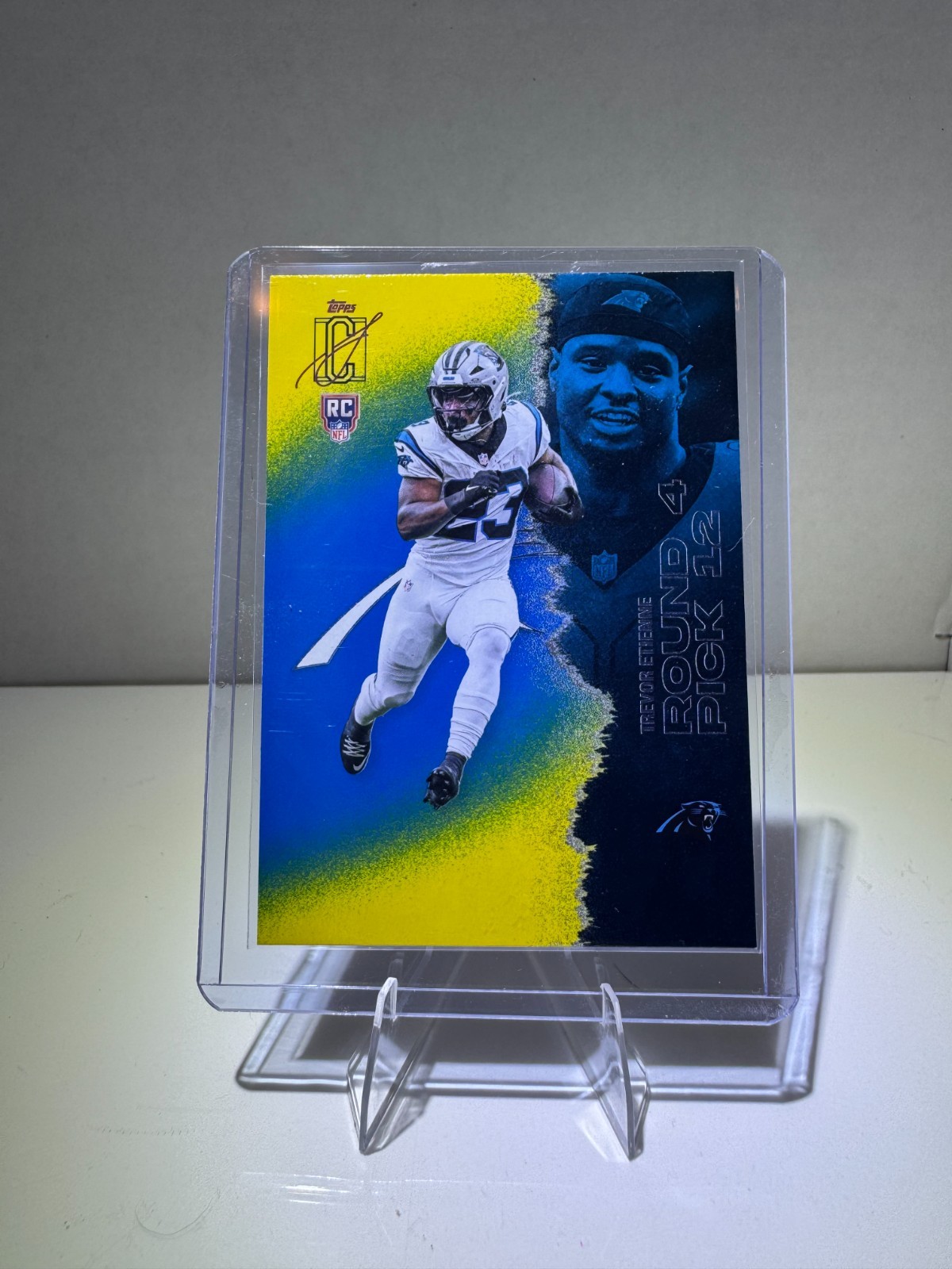 Trevor Etienne 2025 Topps Signature Class Blue and Yellow Parallel (RC) #179