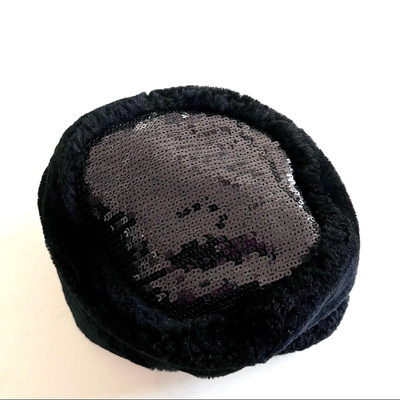 UGG Australia genuine sherling bucket hat with sequins size  display picture 1
